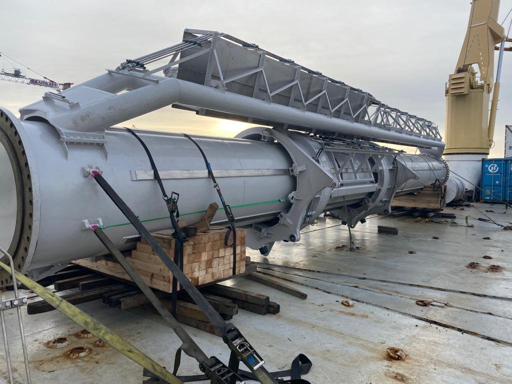 transportation of oversized cargo on board breakbulk liner ship to Norway